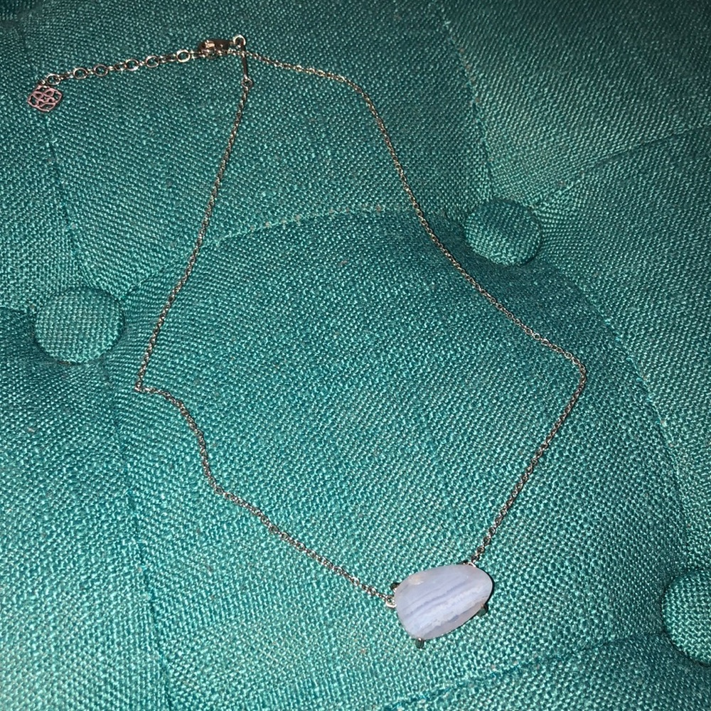 Kendra Scott necklace